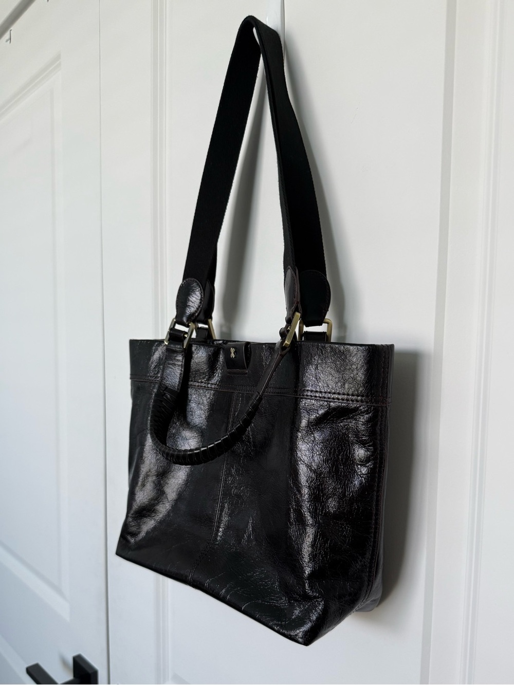 HOBO Romy Medium Black Polished Leather Tote Shoulder Bag - Picture 3 of 11